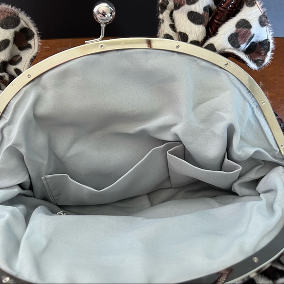 Brown Faux Croc Purse w/furry animal print trim, kiss lock, gems EUC - Picture 10 of 15